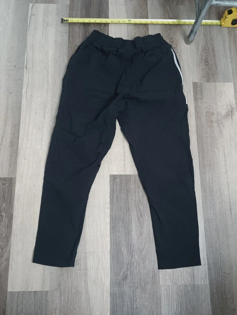 Nike Black Men's Size Medium Jogger Pants with White Swoosh